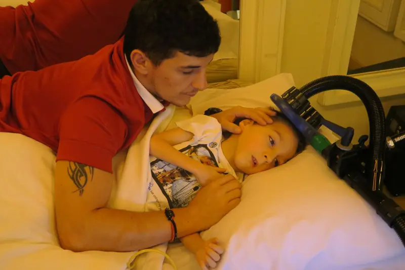 Paciente con Parálisis Cerebral regresa para segundo tratamiento