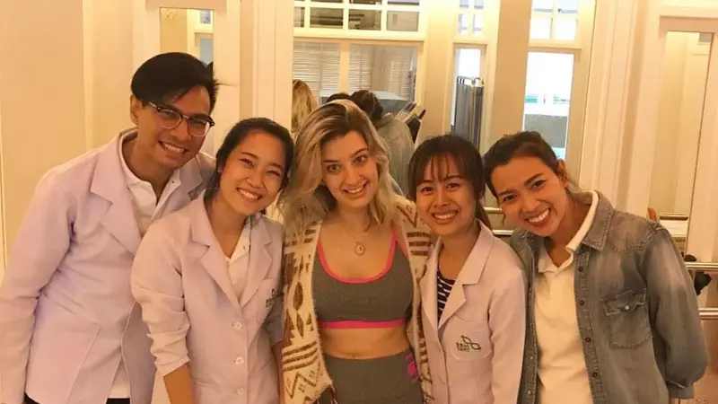 La terapia con células madre para la ataxia permite a una paciente caminar sin ayuda